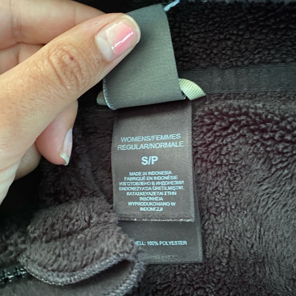 Fuzzy Northface Jacket - Picture 2 of 3